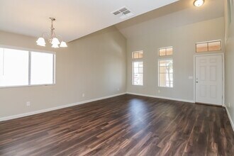 2415 W Wrangler Way in San Tan Valley, AZ - Building Photo - Building Photo