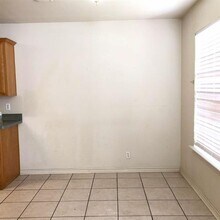 1326-1328 S Travis St in Sherman, TX - Building Photo - Building Photo