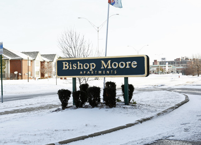 Bishop GD Moore Apartments in Highland Park, MI - Building Photo - Building Photo