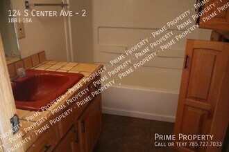 124 S Center Ave in Assaria, KS - Building Photo - Building Photo