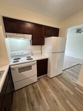Pine Crossing Apartments in Columbus, OH - Building Photo - Building Photo