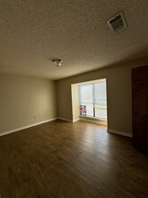 1707 Port Dr, Unit 3 in Baton Rouge, LA - Foto de edificio - Building Photo