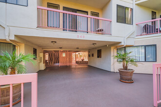 345 N Jackson St, Unit 103 in Glendale, CA - Foto de edificio - Building Photo