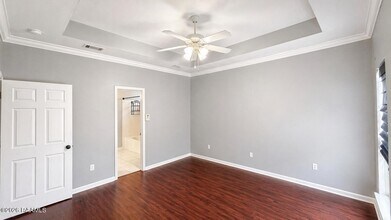 9455 Pecan Tree Dr in Baton Rouge, LA - Building Photo - Building Photo