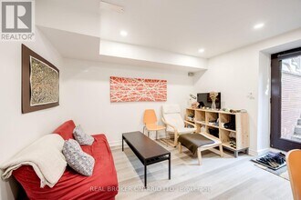 14 Bellwoods Ave in Toronto, ON - Building Photo - Building Photo