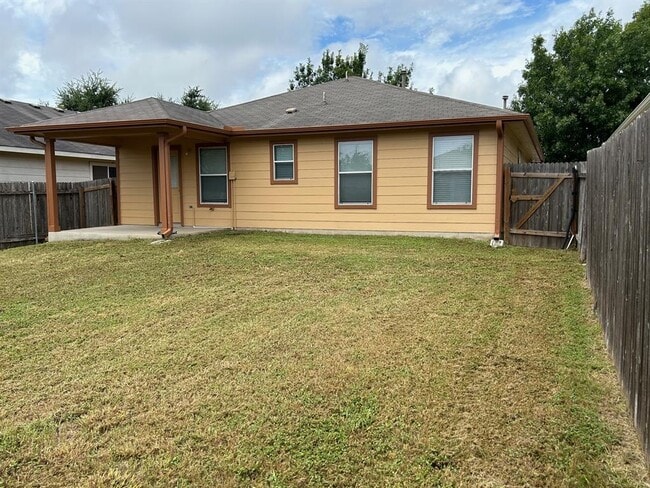 13033 Jelly Palm Trail in Elgin, TX - Building Photo - Building Photo