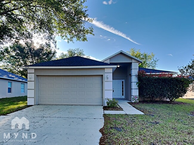 property at 5478 Shady Pine St S