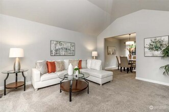 1203 SW 355th Pl in Federal Way, WA - Building Photo - Building Photo