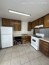 10700 Railroad Ave in Armona, CA - Building Photo - Building Photo