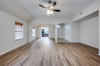 920 Raleigh Path in Denton, TX - Building Photo - Building Photo