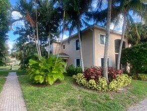 2812 Grande Pky, Unit 00 in Palm Beach Gardens, FL - Foto de edificio - Building Photo