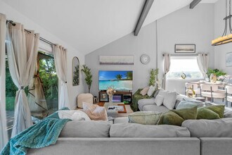 9737 Benavente Pl in San Diego, CA - Building Photo - Building Photo