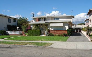 1351 Orange Grove Ave in Glendale, CA - Building Photo - Building Photo