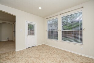 6 S Burberry Park Cir in The Woodlands, TX - Building Photo
