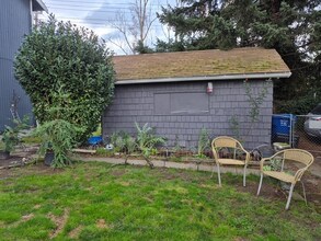 551 S Sullivan St in Seattle, WA - Foto de edificio - Building Photo