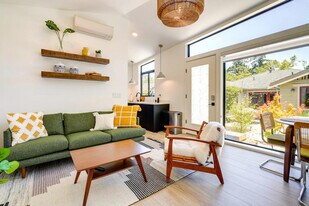 510 Iris St in Redwood City, CA - Building Photo