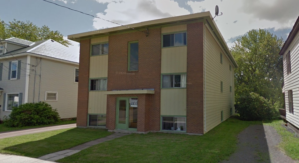 18 Prince St in Moncton, NB - Building Photo