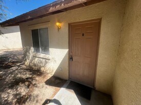 6320 Mesquite Ave in Twentynine Palms, CA - Building Photo