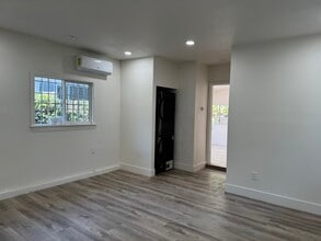 765 W Lexington Ave in Pomona, CA - Building Photo - Building Photo