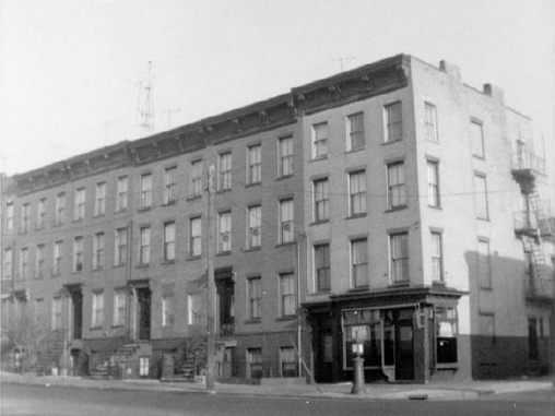 561 Clinton St in Brooklyn, NY - Foto de edificio