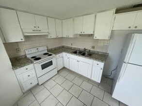 5321 Avery Rd in New Port Richey, FL - Building Photo - Building Photo