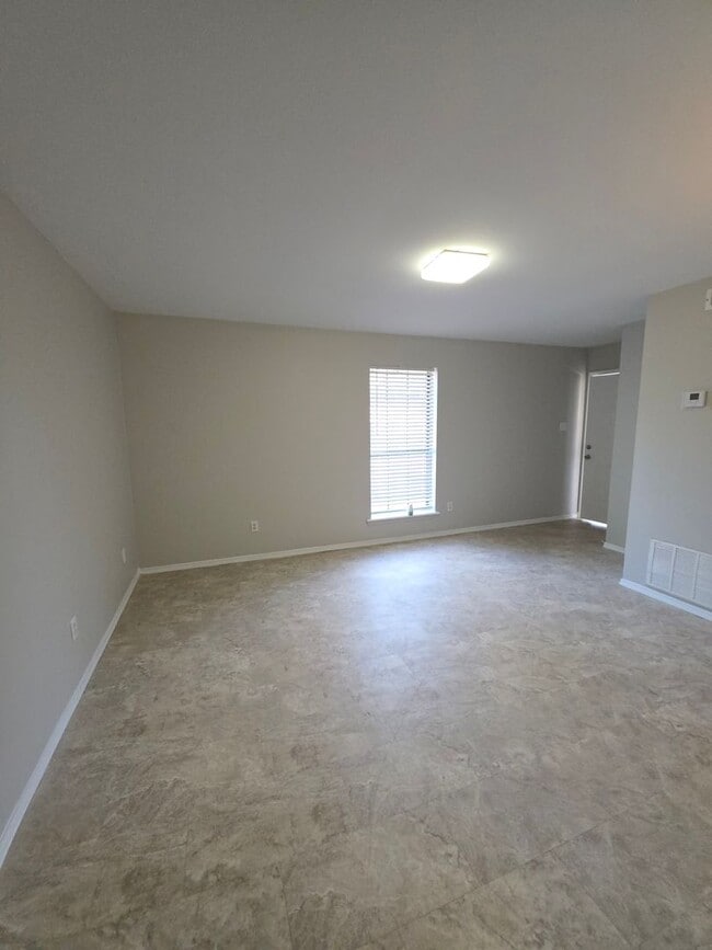 600 E 7th St in Russellville, AR - Building Photo - Building Photo