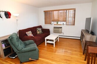 171 South St, Unit 1 in Boston, MA - Building Photo - Building Photo