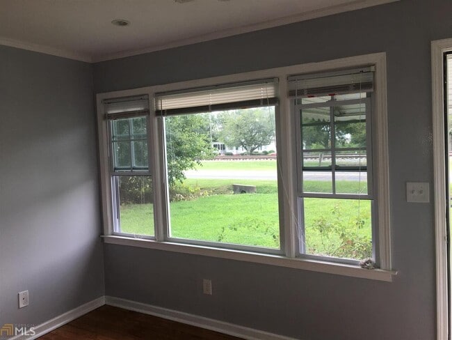 1085 Railroad St NW in Conyers, GA - Building Photo - Building Photo