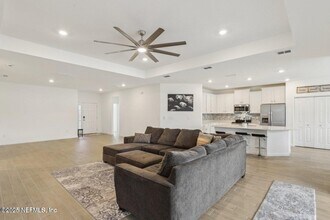 9674 Gaynor Cir in Jacksonville, FL - Building Photo - Building Photo