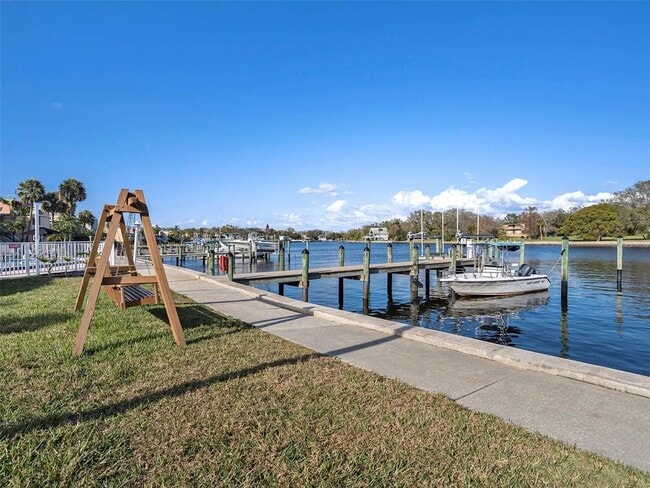property at 2424 W Tampa Bay Blvd