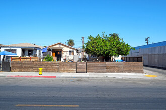 8738 Graham Ave in Los Angeles, CA - Building Photo - Building Photo