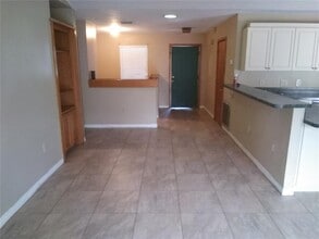 5379 Duhme Rd in St. Petersburg, FL - Building Photo - Building Photo
