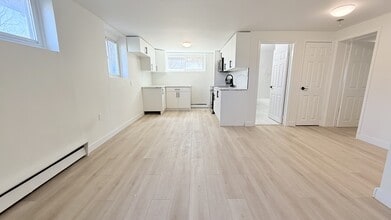 359 Hilton Ave in London, ON - Building Photo - Building Photo