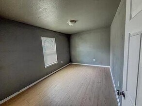 2011 Waco St in Gatesville, TX - Building Photo - Building Photo