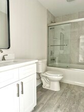 79 Lawrence St, Unit 1504-2 in New Haven, CT - Building Photo - Building Photo