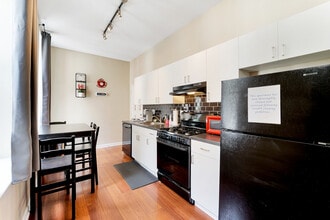 613 S 16th St, Unit Apt 1 in Philadelphia, PA - Building Photo - Building Photo