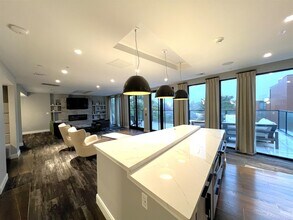 10 Central St, Unit 107 in Somerville, MA - Building Photo - Building Photo
