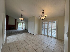 921 Catlin St in Simi Valley, CA - Building Photo - Building Photo