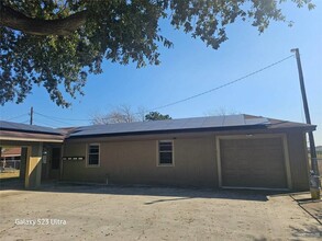 8816 N Ware Rd in McAllen, TX - Foto de edificio - Building Photo