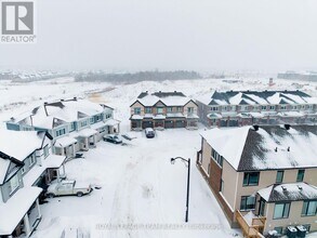 819 Andesite Ter in Ottawa, ON - Building Photo - Building Photo