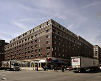 300 W 145th St in New York, NY - Foto de edificio - Building Photo