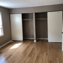 205 Hedgewood Ct in Lexington, KY - Building Photo - Building Photo