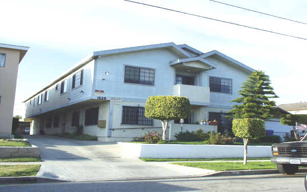 1525 W 208th St in Torrance, CA - Building Photo