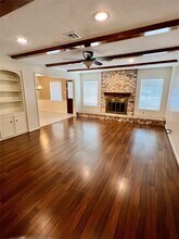 10719 Creektree Dr in Houston, TX - Building Photo - Building Photo