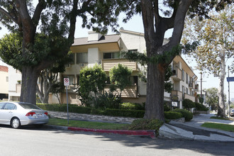 10510 Woodbine St in Los Angeles, CA - Building Photo - Building Photo