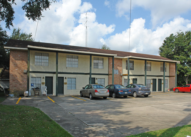 124-134 Butcher St in Lafayette, LA - Building Photo - Building Photo