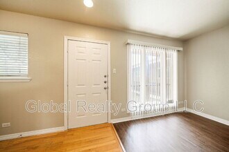 255 E Rampart Dr in San Antonio, TX - Building Photo - Building Photo