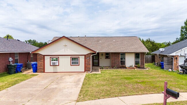 1605 Blessing Ct in Norman, OK - Building Photo - Building Photo