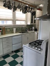 845 Bungalow Ct in New Orleans, LA - Foto de edificio - Building Photo