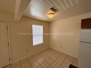 1861 Brazil Ave in Fort Smith, AR - Building Photo - Building Photo